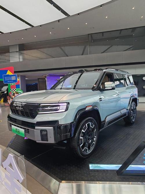 佛山260比亚迪方程豹硬派越野的爆款，英菲尼迪35周年与你共成长